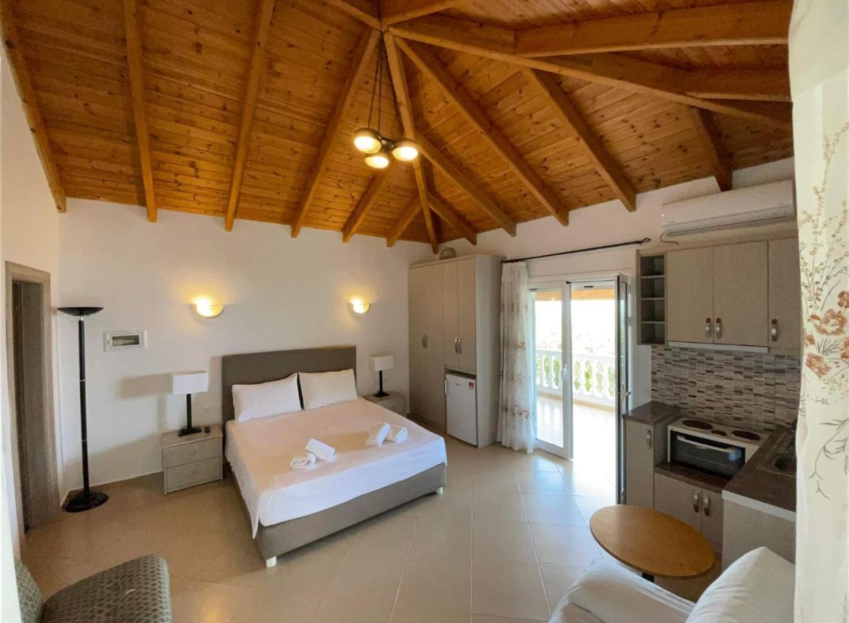 Helen Apartments Lukovë Екстериор снимка