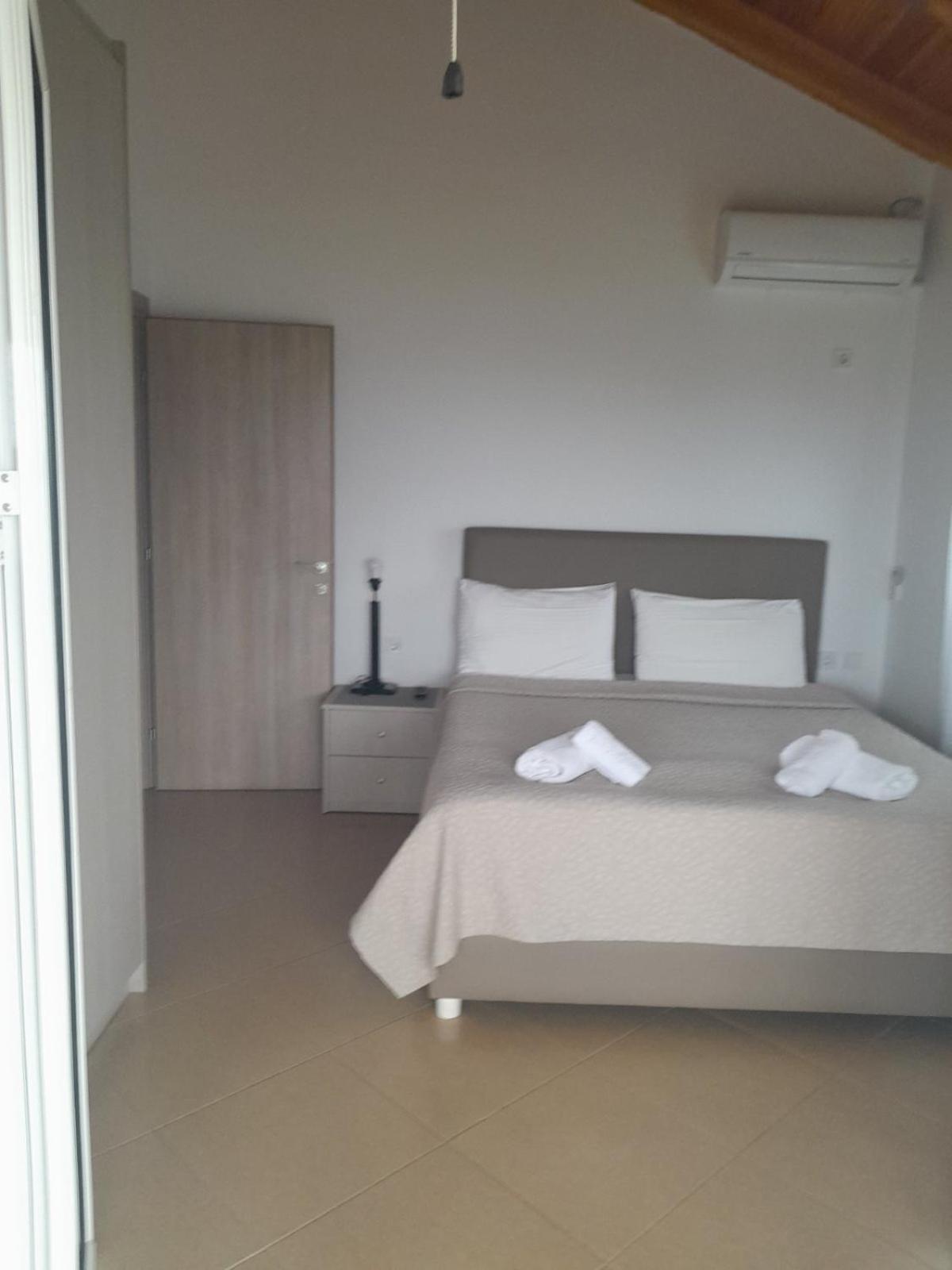 Helen Apartments Lukovë Екстериор снимка